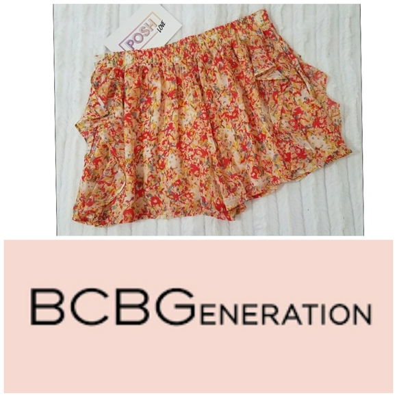 BCBGeneration Pants - BCBGeneration• 'guava multi'•ruffle shorts NWT•sz.L